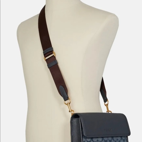 NWT Coach Turner Flap Crossbody In Signature Chambray - Picture 5 of 7